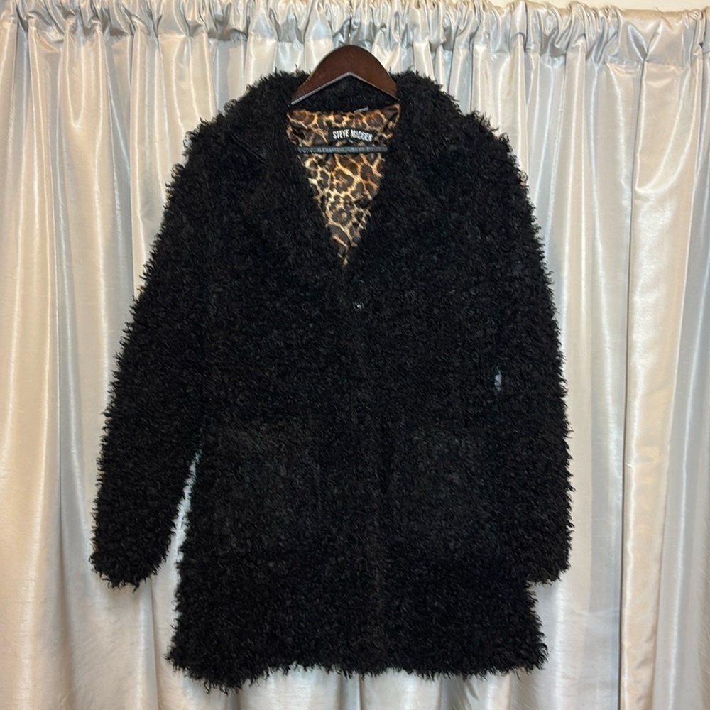 Steve Madden women’s black dress coat, textured fur-like fabric, leopard, M